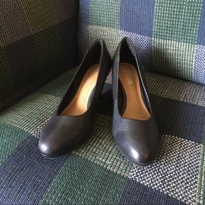 Clarks Pumps